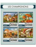 n° 8433  : Timbre GUINÉE Poste